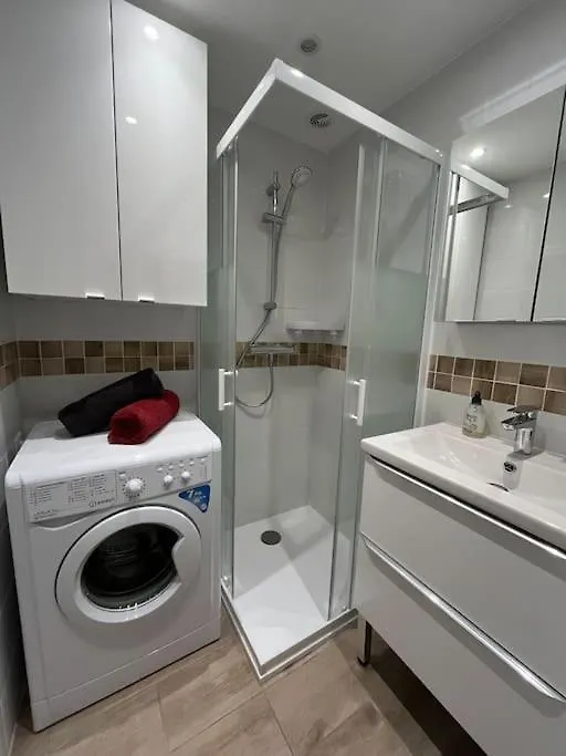 F2 Cozy Vue Mer, Piscine, Parking, Tout A Pied ! Antibes 0*,