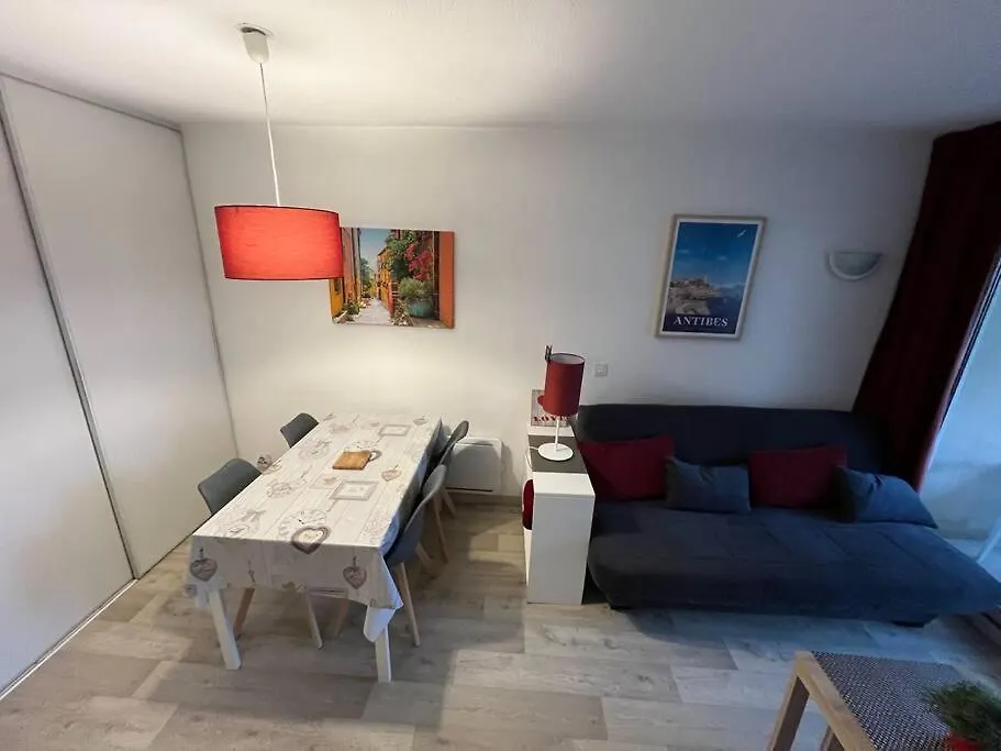 Apartment F2 Cozy Vue Mer, Piscine, Parking, Tout A Pied ! Antibes
