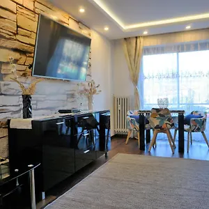 Appartamento Charming Ac 2-bedroom City Center Family, Couples Friendly, Antibes