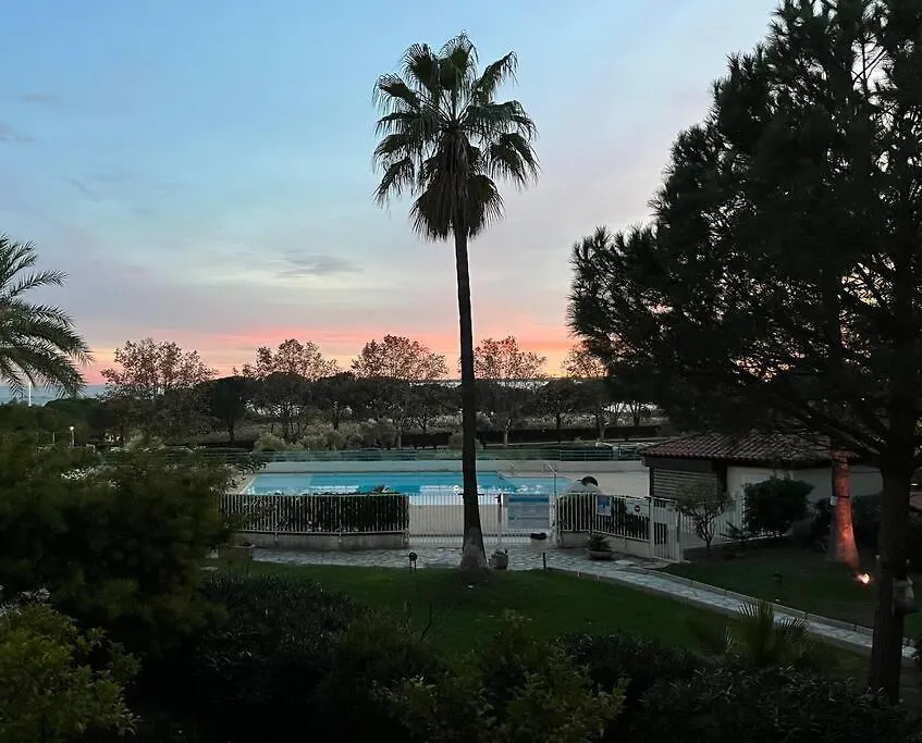 F2 Cozy Vue Mer, Piscine, Parking, Tout A Pied ! Antibes 0*,