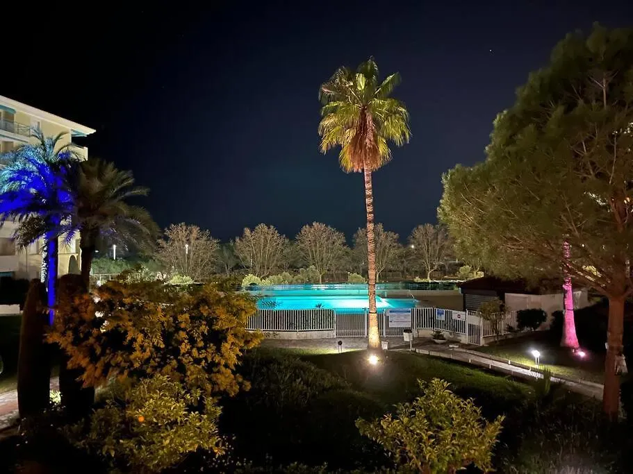 Apartment F2 Cozy Vue Mer, Piscine, Parking, Tout A Pied ! Antibes